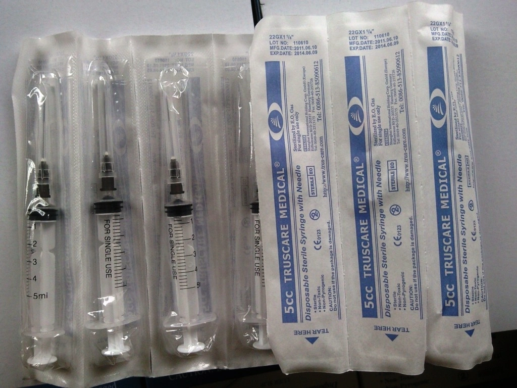 2 or 3 Parts Medical Disposable Sterile Injection Plastic Syringe, Insulin Syringe, Safety Syringe with Ce0123 and ISO13485