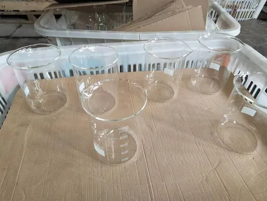 Chemistry Beaker Shot Glass Set Unique Drinkware for Whiskey Tequila Vodka and Other Spirits 